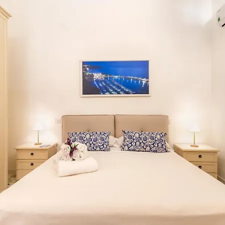 Comfy 4 Sleeps Right In The Centre * Σορέντο